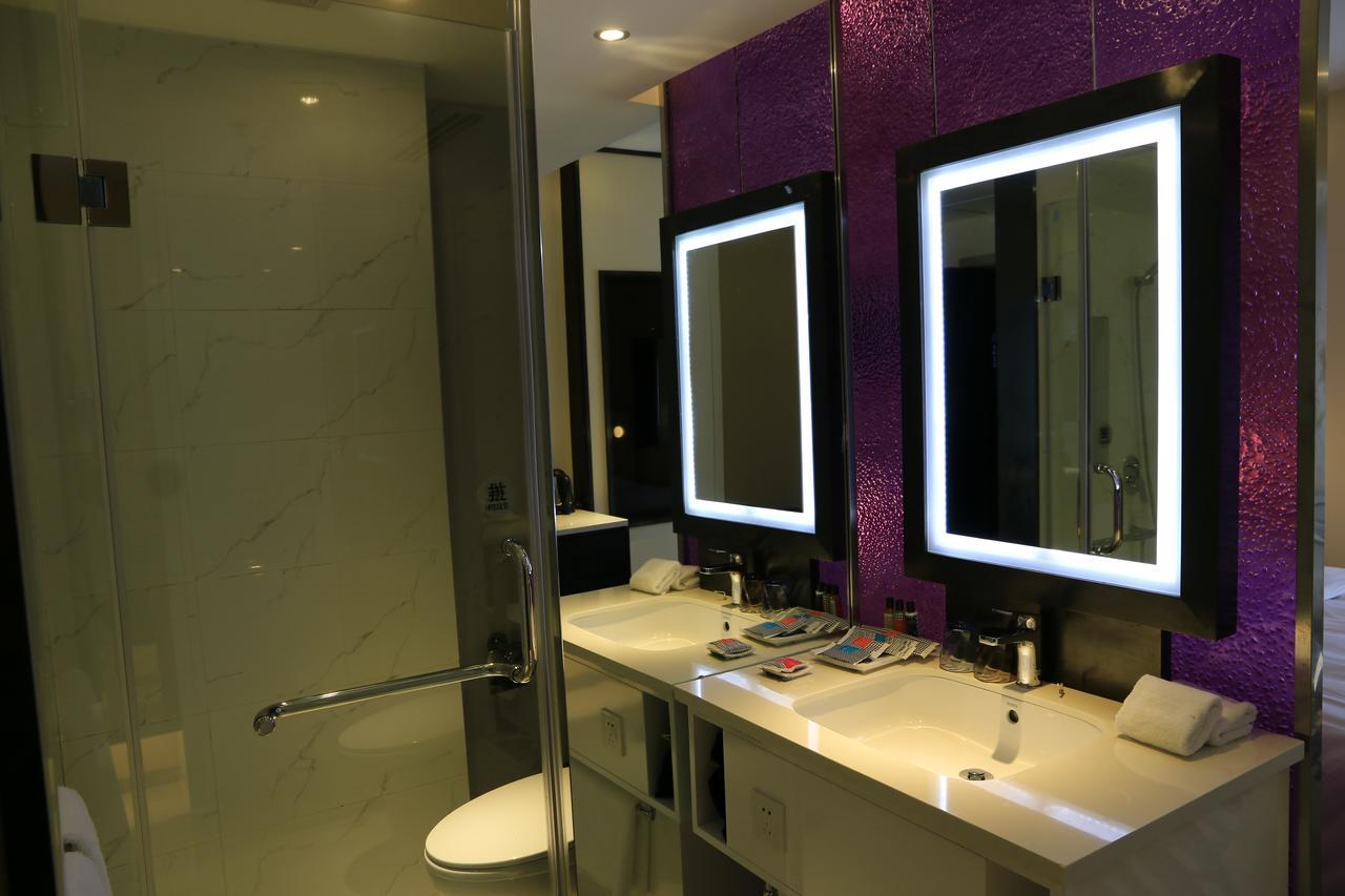 D•Mark Hotel Guiyang  Dış mekan fotoğraf